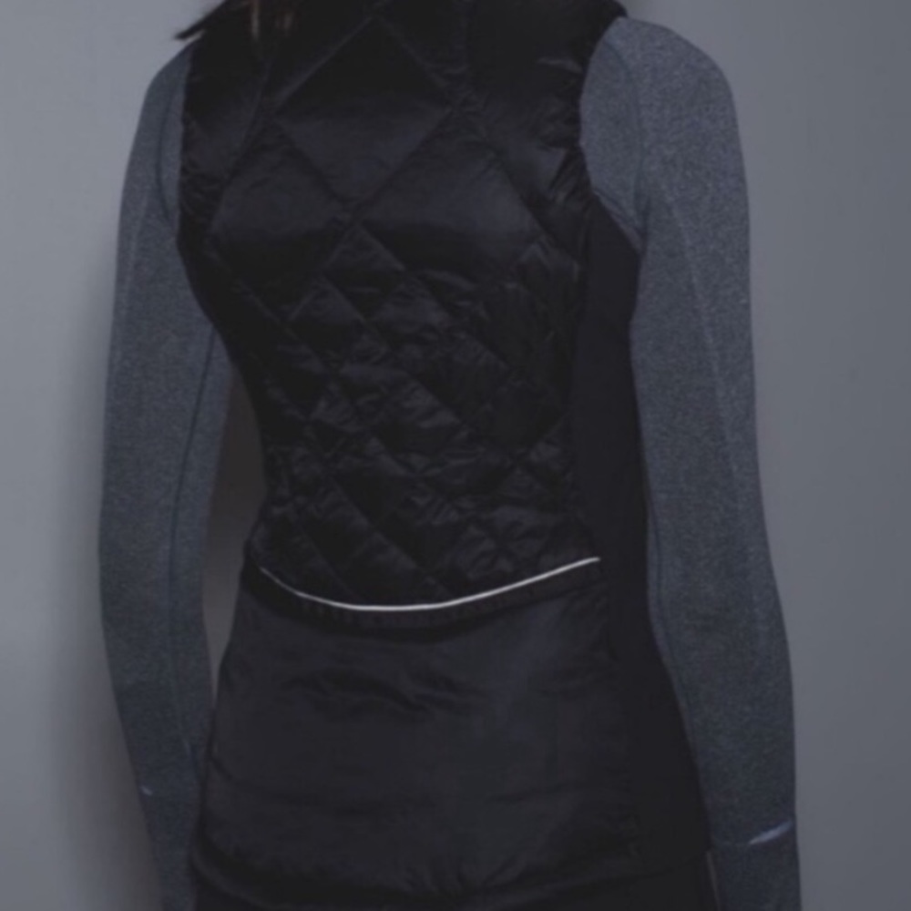 Lululemon Down For A Run Vest Reflective 2 Black - Picture 10 of 14